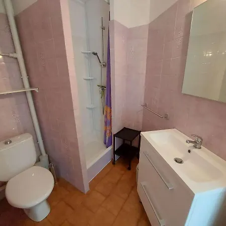 2 Pièces 4 Pers Avec Terrasse, Parking Privé Et Accès Direct à - Fr-1-326-791 Marseillan (Herault)