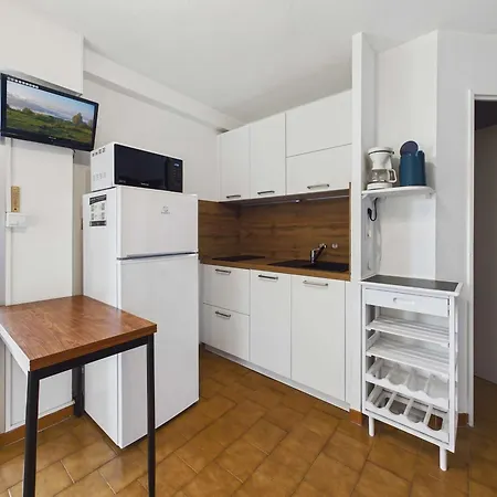 2 Pièces 4 Pers Avec Terrasse, Parking Privé Et Accès Direct à - Fr-1-326-791 Apartamento Marseillan (Herault)